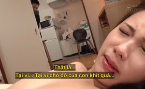 Sau một lần được chị gái dạy hôn, cậu em trai làm liều và muốn đụ chị ấy mỗi ngày
